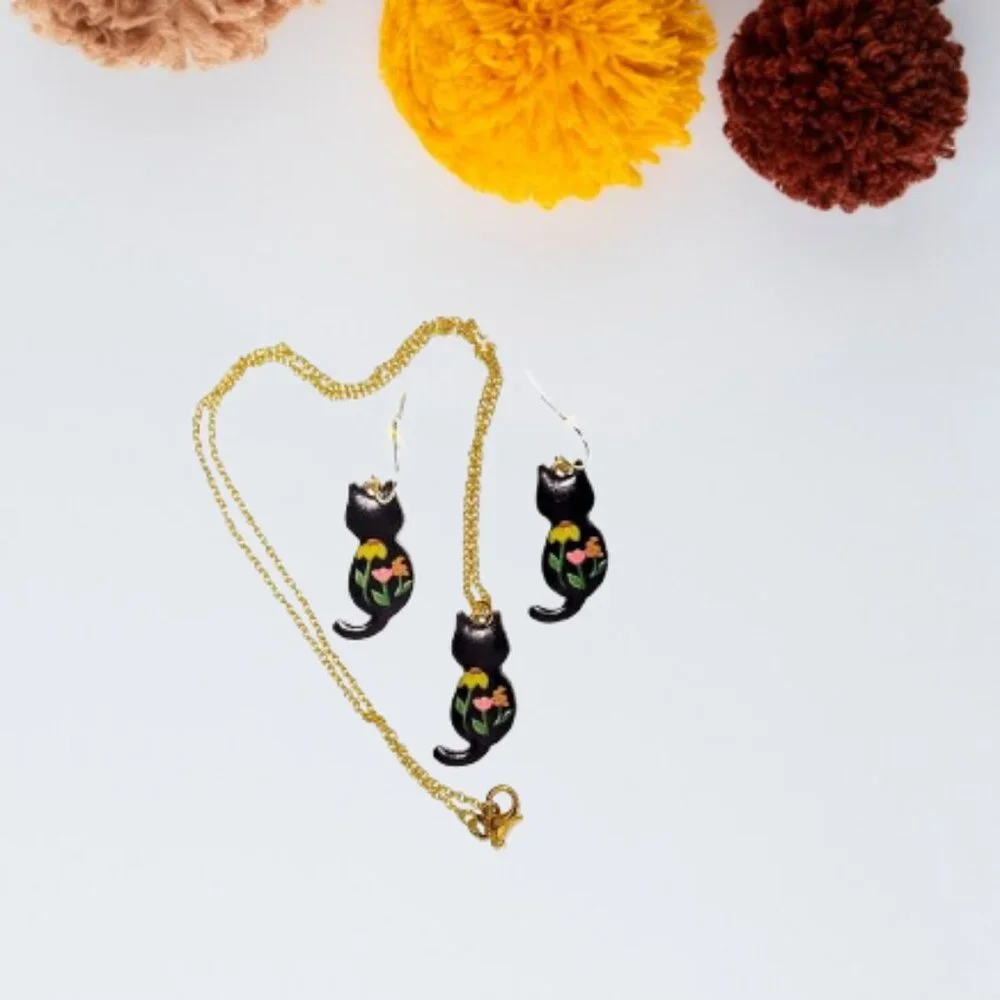 Flower Painted Enamel Kitty Cat Back Necklace & Earrings Set NWT - Picture 6 of 8